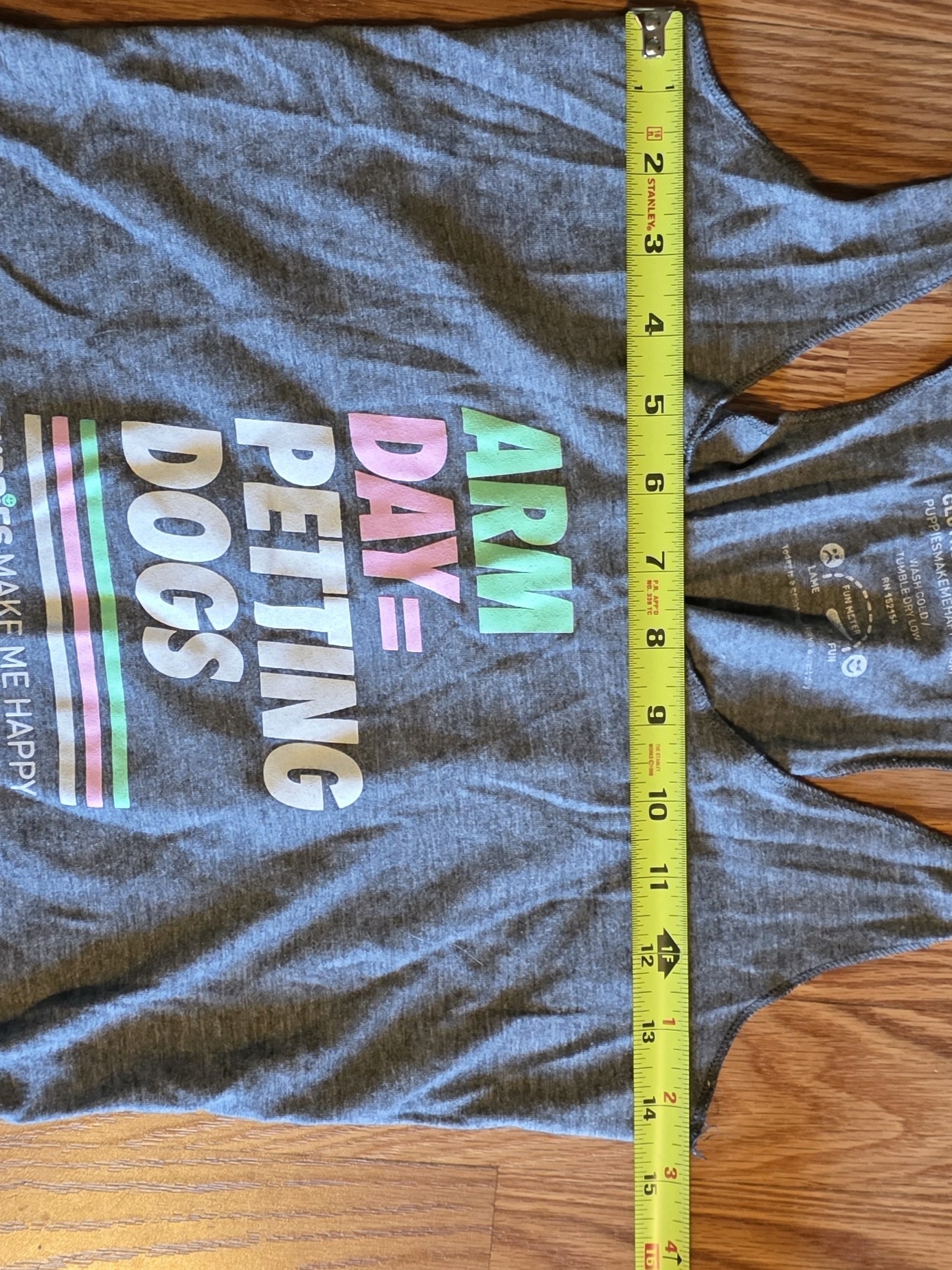 Puppies Make Me Happy, Arm Day = Petting Dogs Women’s Gray Tank Top — image 3 of 3